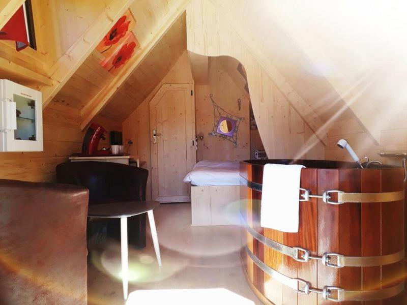 Domaine De La Chaux De Revel Guest House Saint-Martin-Valmeroux Luaran gambar
