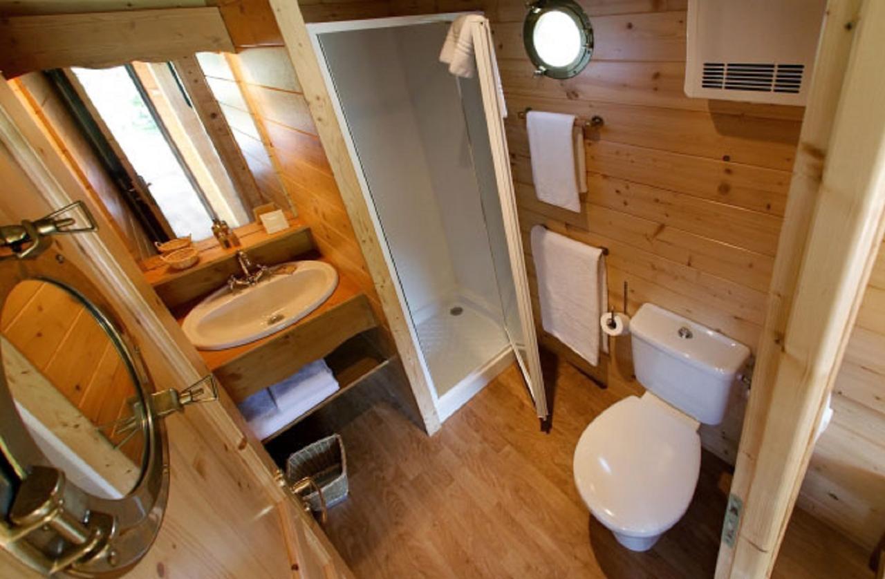 Domaine De La Chaux De Revel Guest House Saint-Martin-Valmeroux Luaran gambar