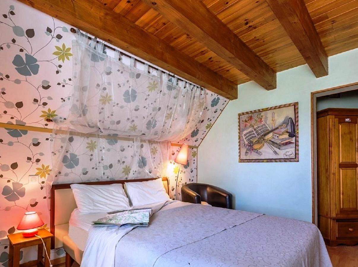 Domaine De La Chaux De Revel Guest House Saint-Martin-Valmeroux Luaran gambar